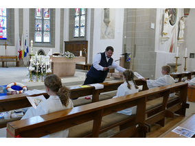 Dankgottesdienst der Kommunionkinder (Foto: Karl-Franz Thiede)